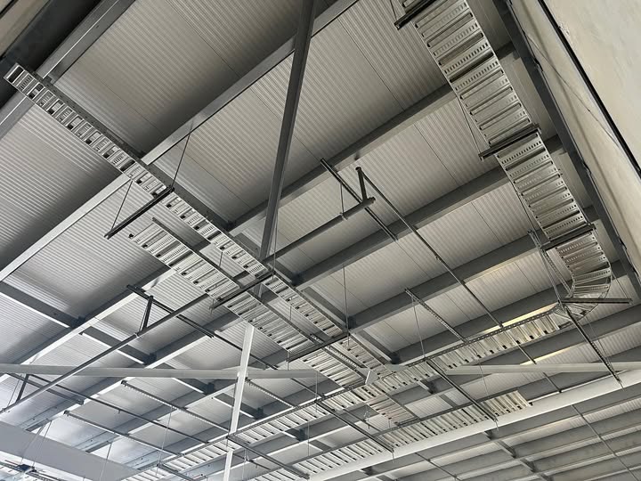 Recom Vic team working with Hutchinson Builders to complete the new Coles St Germaine Project. 